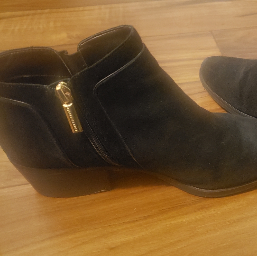 Karl Lagerfeld womens 8.5